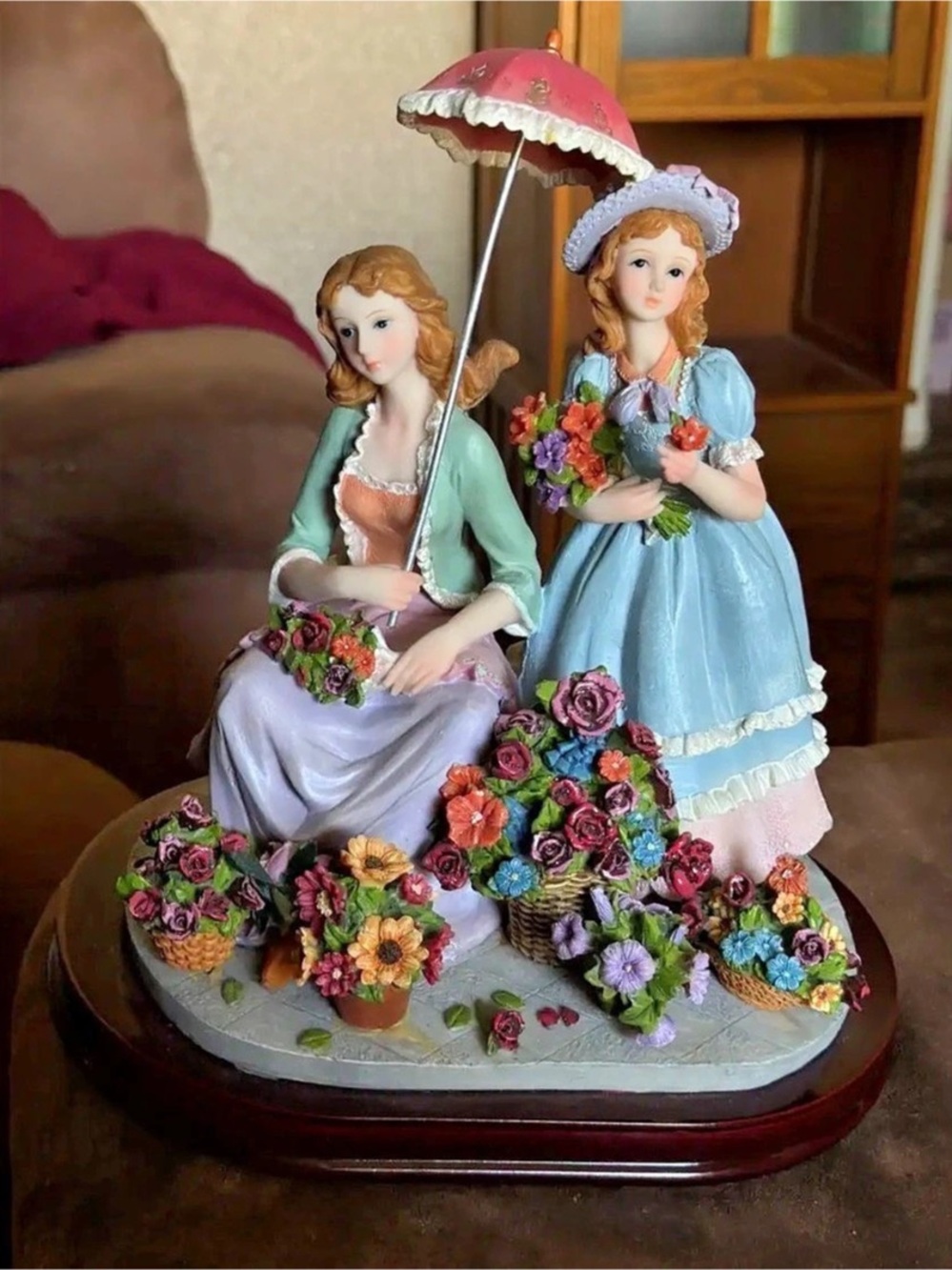 Floral Figurine Decor in Blue & Pink